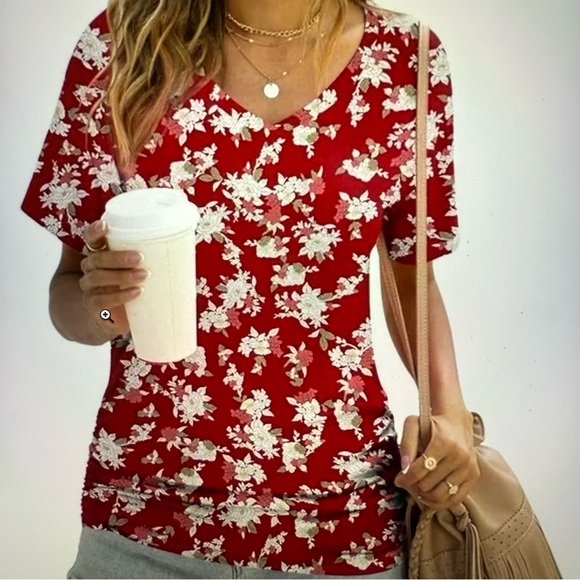 Red Floral Short Sleeve v-neck top with ruching - Picture 1 of 7
